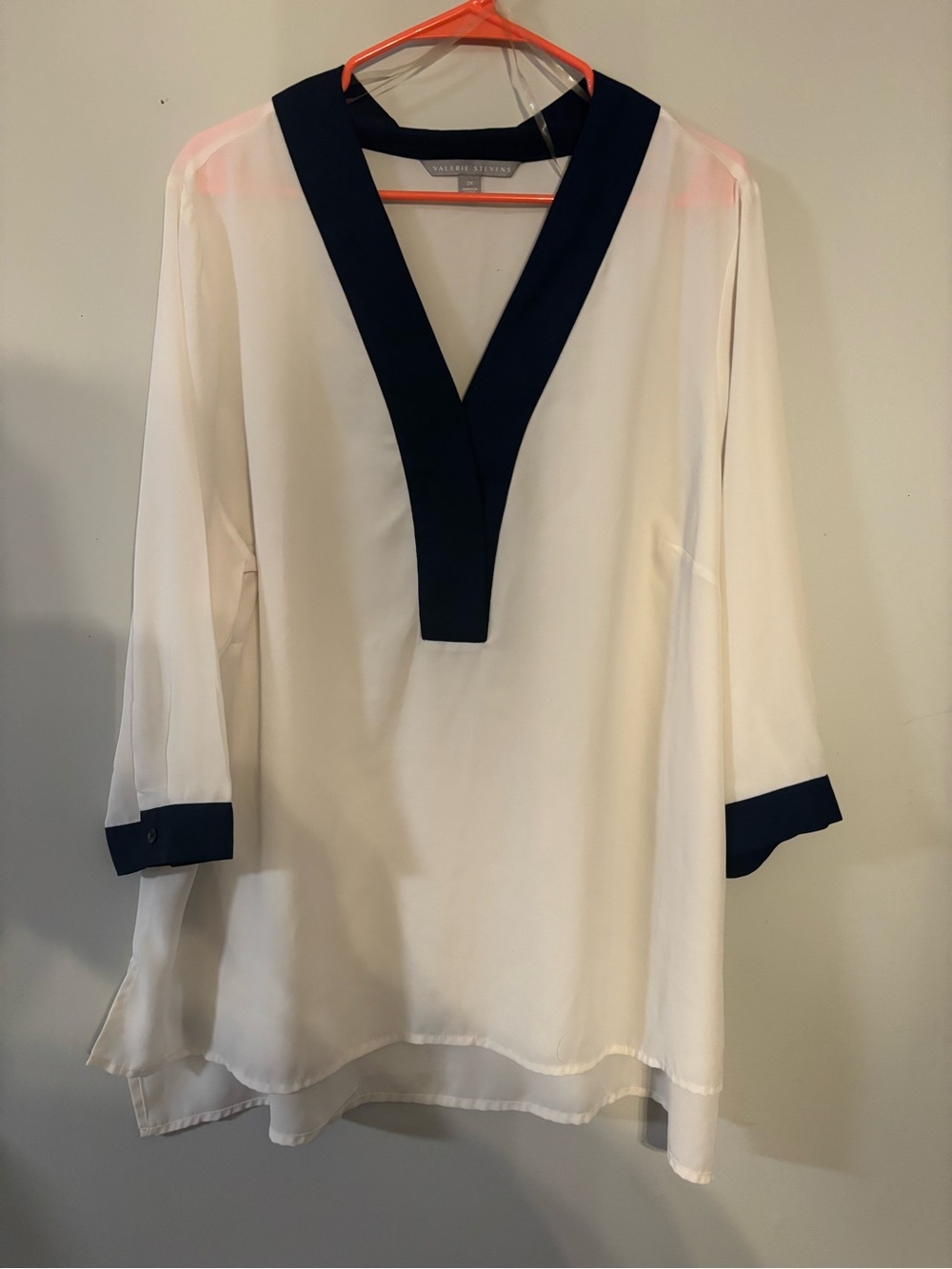 Valerie Stevens White Tunic with Navy Trim - V-Neck
